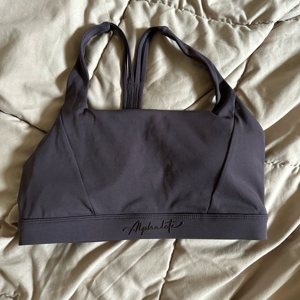 Alphalete sports bra